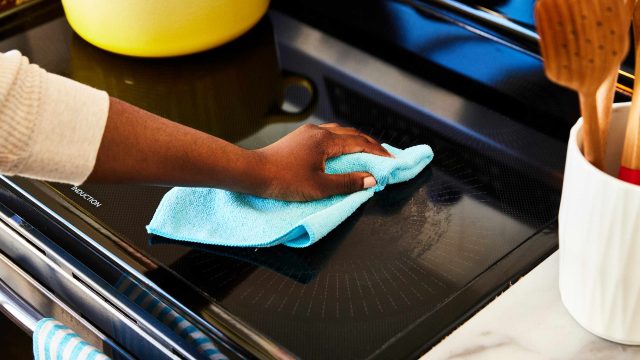 Transform Your Glass Top Stove: Natural Cleaning Tips for a Sparkling Shine