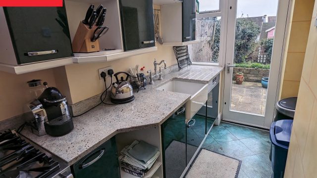 Transform Your Kitchen on a Budget: A Modern Makeover Guide