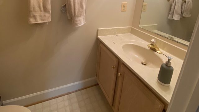 Transform Your Bathroom with Modern Paneling Ideas