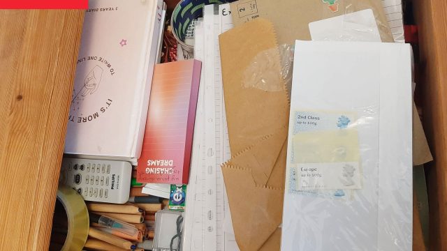 Transform Your Kitchen: A Simple Drawer Decluttering Technique
