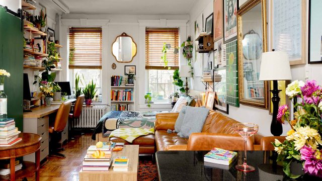 Maximizing Small Spaces: Creative Living in a Tiny Studio