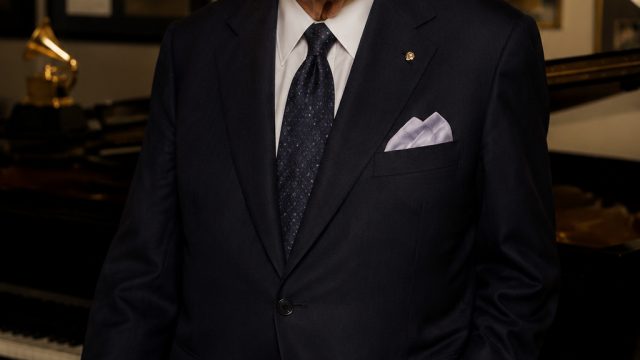 Honoring a Legend: The Impact of Clive Davis on Music Industry Today | auroratoto slot, loco jungle 
