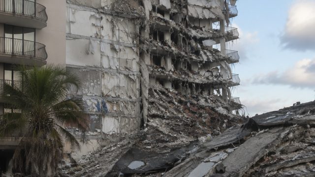 The Slow Unraveling: Lessons from the Surfside Condo Collapse | gate of olympus, slot new member tan