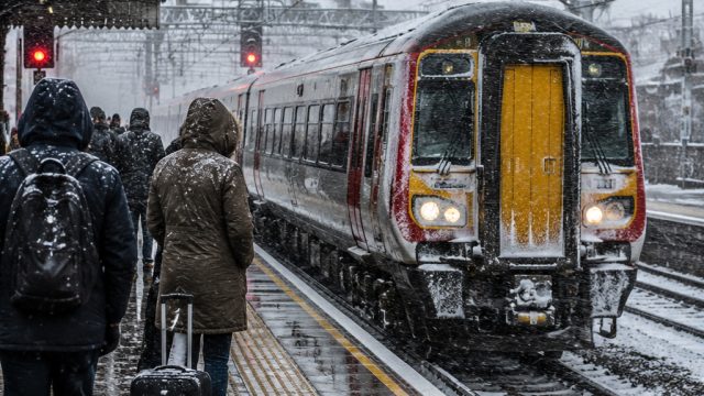 UK Rail Network Faces Challenges Amidst Red Weather Alerts | bonanza slot 88 link alternatif, royalb